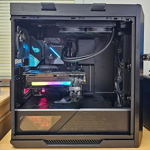 Asus ROG Strix Helios GX601